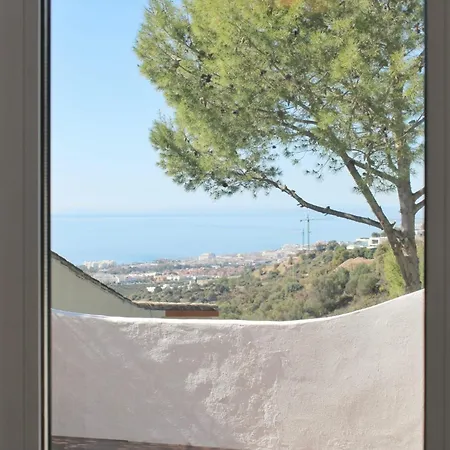 Encantadora Casa En * מארבלה